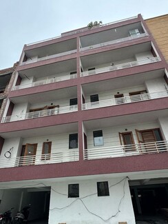 2 BHK + Pooja Room Builder Floor For Rent in RPS Palm Drive