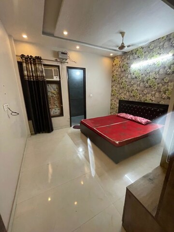 Bedroom in 3 BHK Apartment at Sunshine Enclave, Vip Road – for Rent