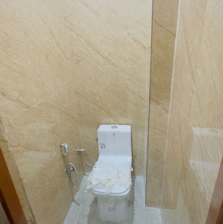 Bathroom, chattarpur 2 Bedroom 790 Sq.Ft. Builder Floor In Chattarpur Delhi 9871495