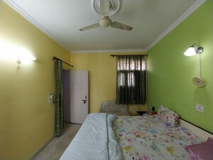 Bedroom in 2 BHK Builder Floor at Sushant Lok 2, Sector 57 – for Rent