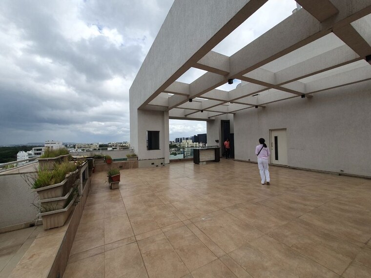  Parking, lunkad-sky-vie 3.5 Bedroom 3400 Sq.Ft. Apartment In Viman Nagar Pune 9871623