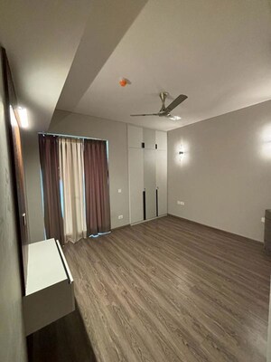 Bedroom in 3 BHK Builder Floor at Sushant Lok 2, Sector 57 – for Rent
