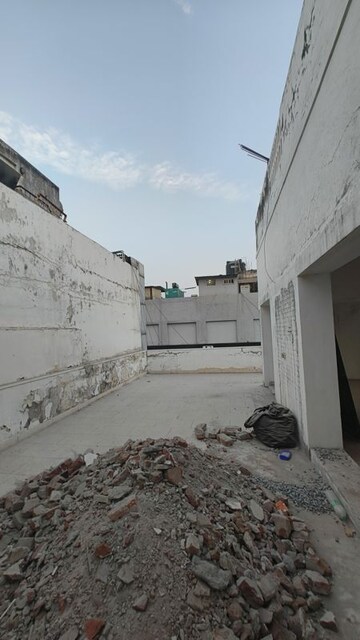  Showroom – Exterior View View at Greater Kailash I - for Rent