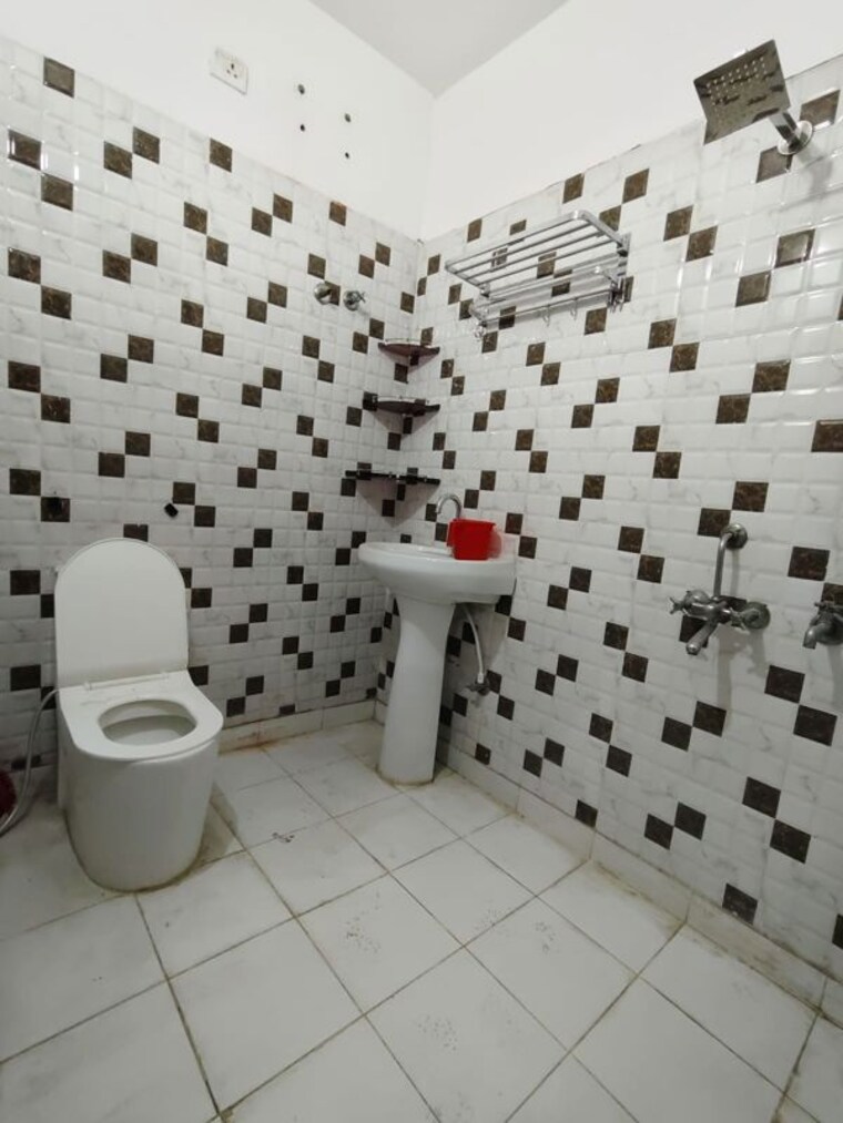 Bathroom, zara-aavaas 1.5 Bedroom 300 Sq.Ft. Apartment In Sector 104 Gurgaon 9871660