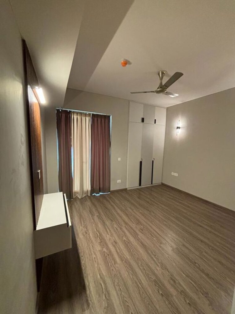 Room, sushant-lok-3 3 Bedroom 300 Sq.Yd. Builder Floor In Sector 57 Gurgaon 9871675