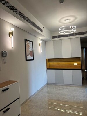 Room in 3 BHK Builder Floor at Sushant Lok 3, Sector 57 – for Rent