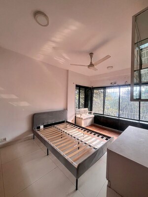 2 BHK Apartment For Rent in Juhu