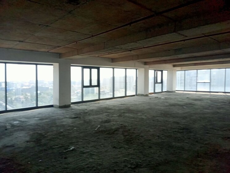  Parking, sajay-business-hub Commercial Office Space 2800 Sq.Ft. In Andheri East Mumbai 9871679