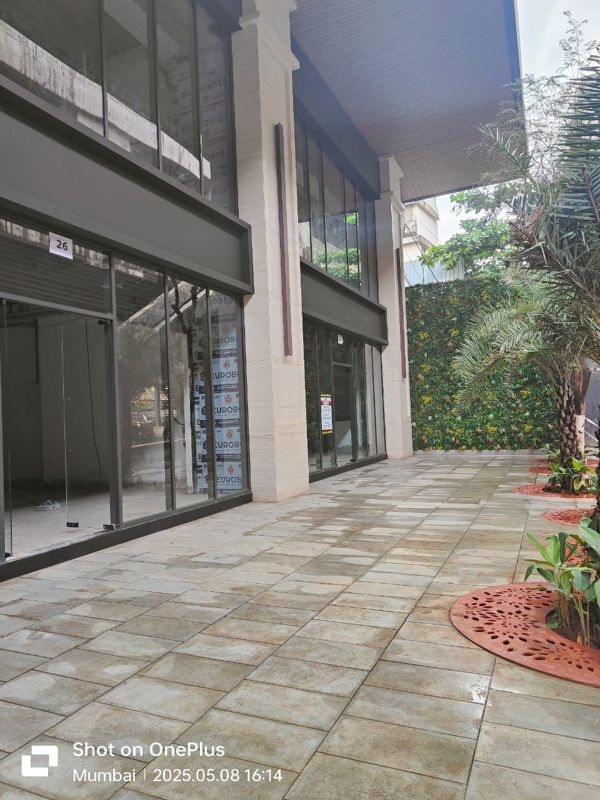 Showroom For Rent in Kandivali West