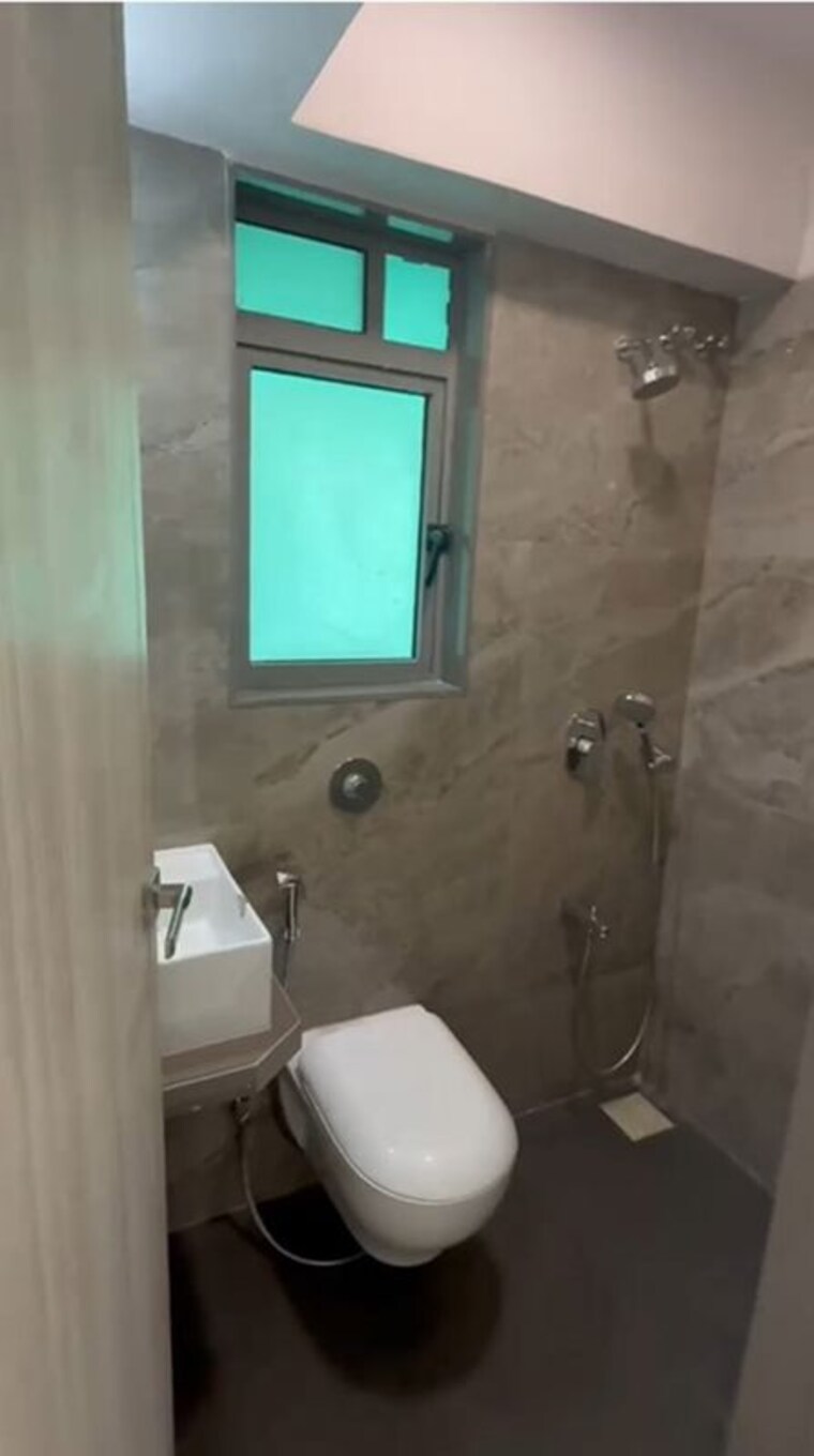 Bathroom, paradigm-71-midtown 2 Bedroom 715 Sq.Ft. Apartment In Chembur Mumbai 9871572