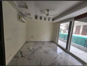 Room in 3 BHK Builder Floor at Sector 46 – for Rent