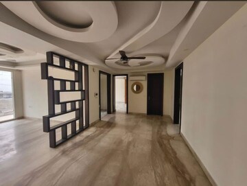 Room in 3 BHK Builder Floor at Sector 46 – for Rent