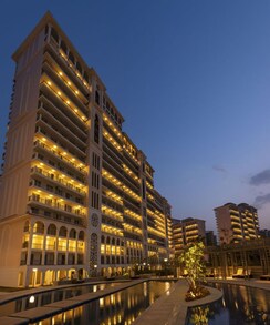 3 BHK + Servant Room Apartment For Rent in DLF Atria