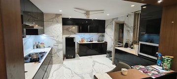 Team Area in 4 BHK Villa at Sector 36 – for Rent