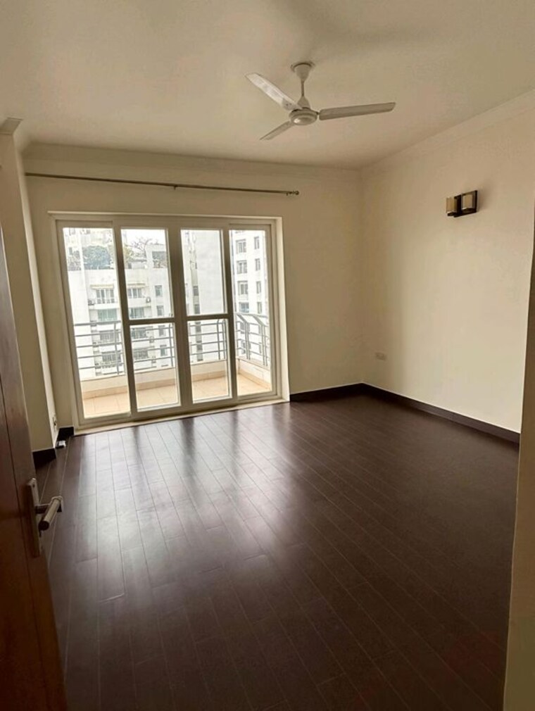 Room, parsvnath-exotica 3 Bedroom 2645 Sq.Ft. Apartment In Sector 53 Gurgaon 9871827