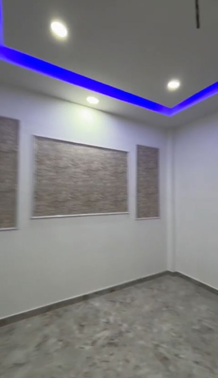 Room, ganga nagar 4 Bedroom 142 Sq.Yd. Independent House In Ganga Nagar Meerut 9871831