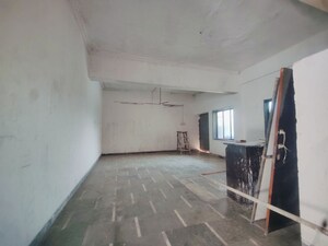  Warehouse For Rent in Malad West