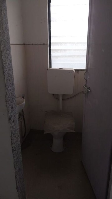 Bathroom in  Shop at Vasna – for Rent