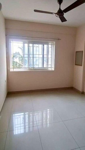 Room in 2 BHK Apartment at Goyal Orchid Piccadilly, Thanisandra Main Road – for Rent