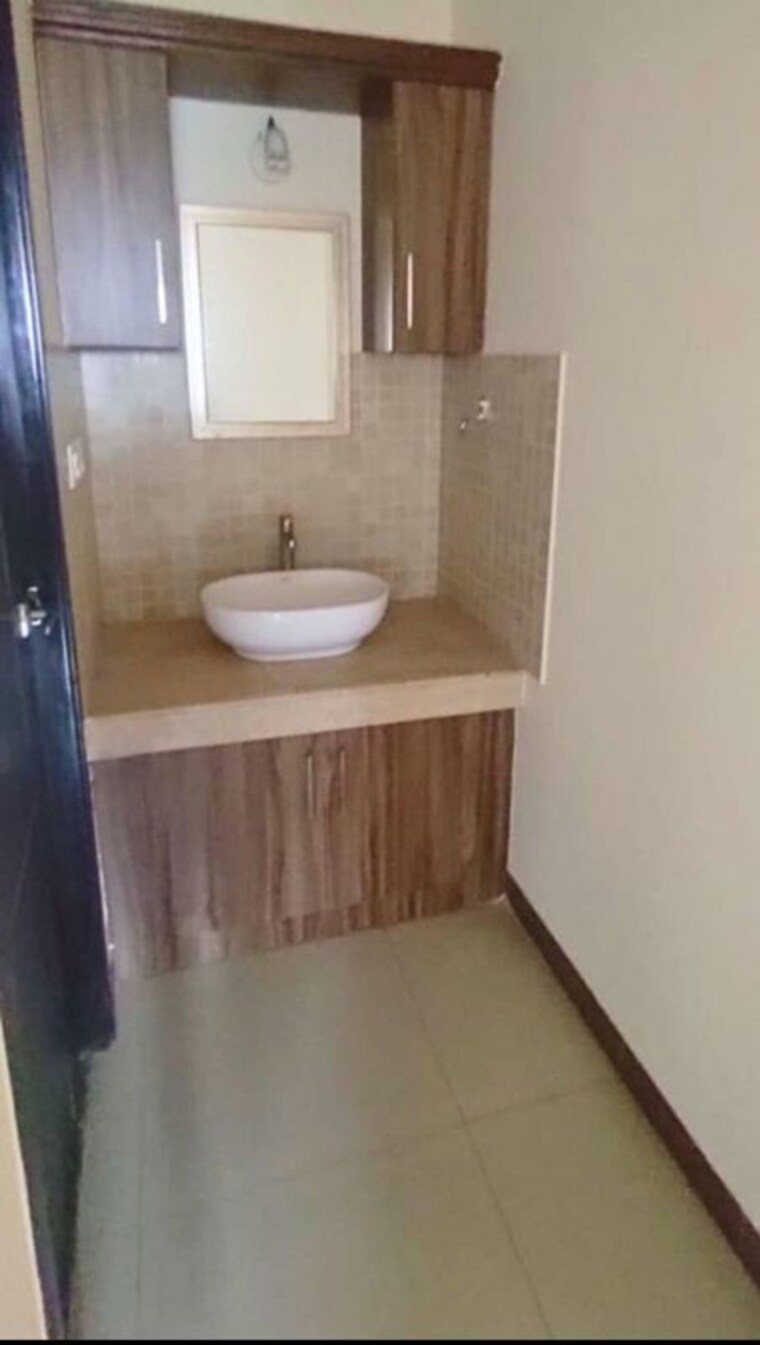 Bathroom, goyal-orchid-piccadilly 2 Bedroom 1176 Sq.Ft. Apartment In Thanisandra Main Road Bangalore 9871858