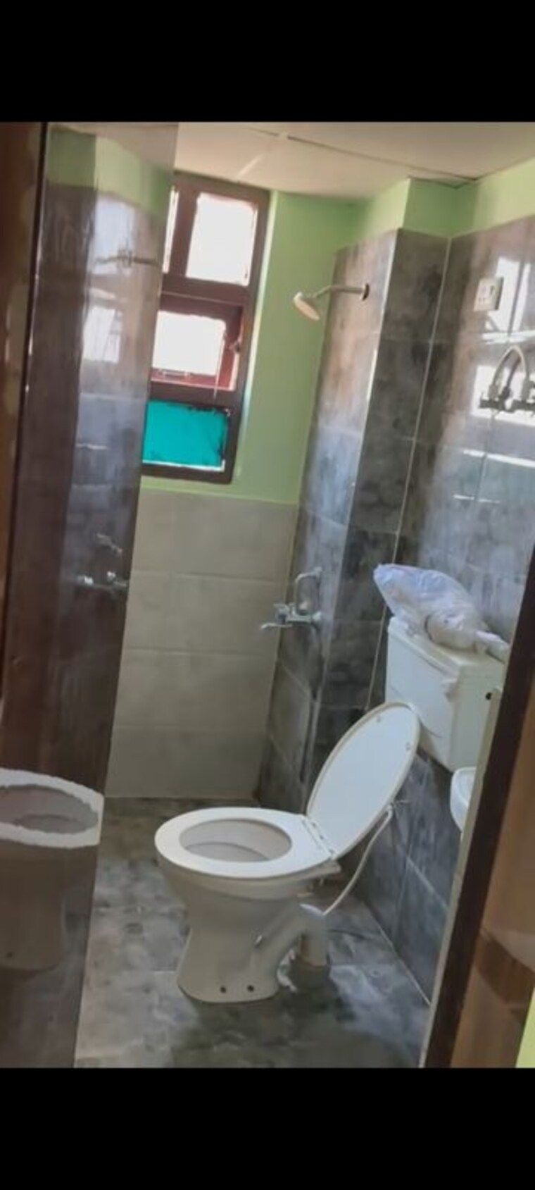 Bathroom, auric-city-homes 1 Bedroom 357 Sq.Ft. Apartment In Sector 82 Faridabad 9871862