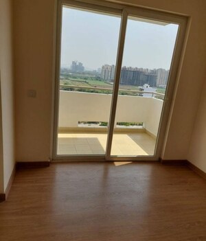 Room in 3 BHK Apartment at Emaar Imperial Gardens, Sector 102 – for Rent
