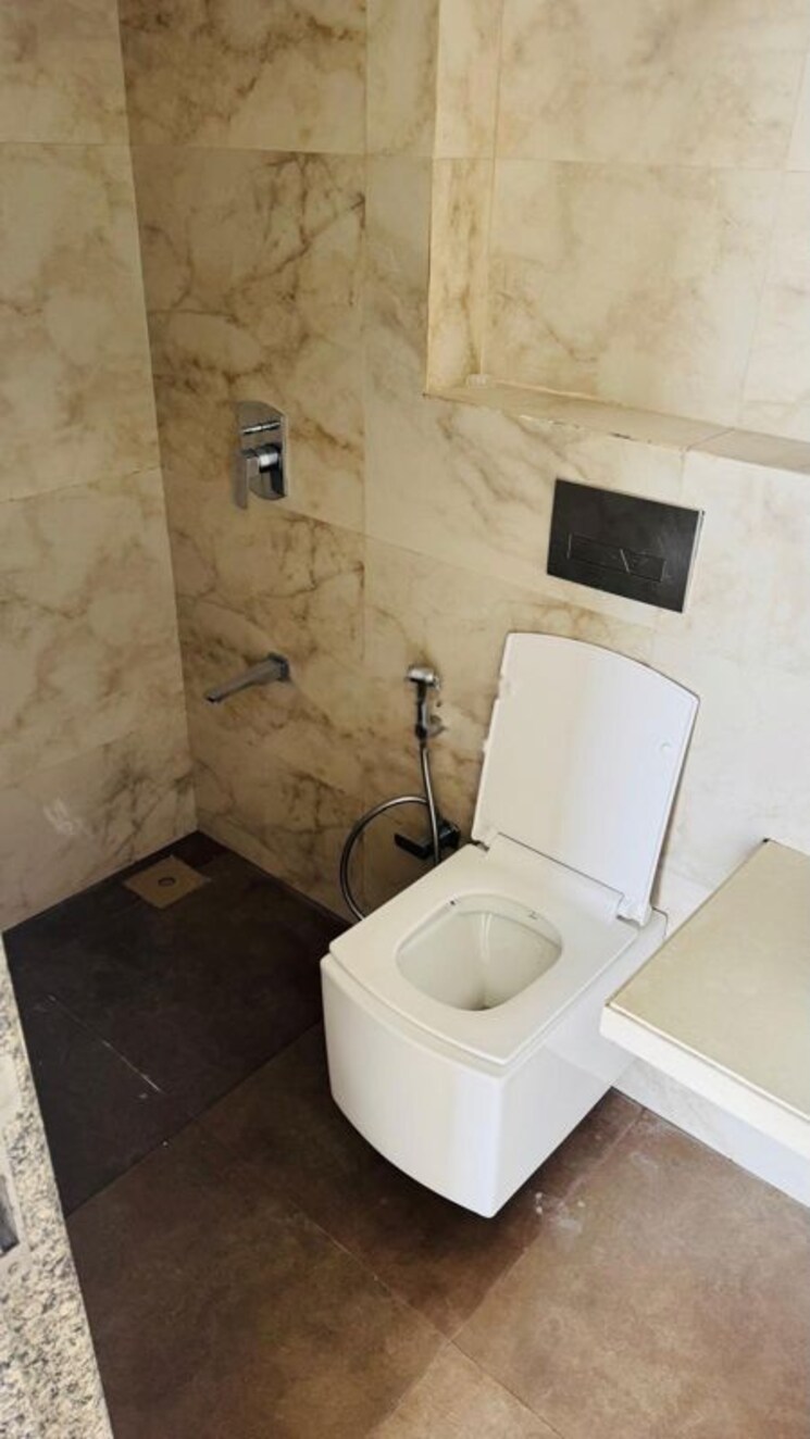 Bathroom, kanakia-silicon-valley 2 Bedroom 666 Sq.Ft. Apartment In Powai Mumbai 9871867