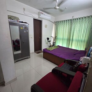 Team Area in 2 BHK Apartment at Runwal Serene, Govandi East – for Rent