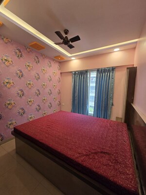Bedroom in 2 BHK Apartment at Tingre Nagar – for Sale