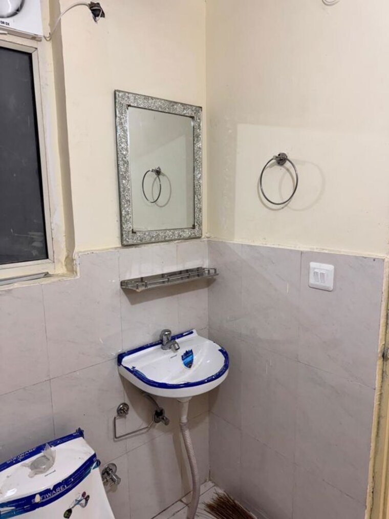 Bathroom, pyramid-elite 2 Bedroom 1805 Sq.Ft. Apartment In Sector 86 Gurgaon 9871921