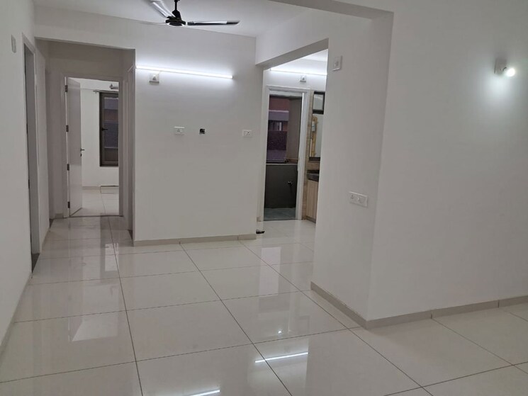 Room, vastrapur 3 Bedroom 1615 Sq.Ft. Apartment In Vastrapur Ahmedabad 9871893