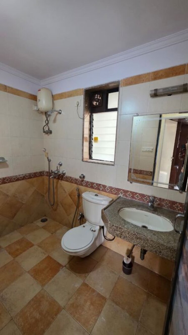 Bathroom, kukreja-residency 2 Bedroom 949 Sq.Ft. Apartment In Chembur Mumbai 9853912