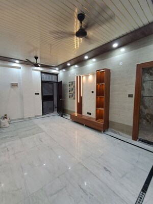 2 BHK Apartment For Sale in Gyan Khand I