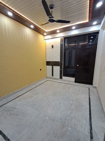 Kitchen in 2 BHK Apartment at Gyan Khand I – for Sale