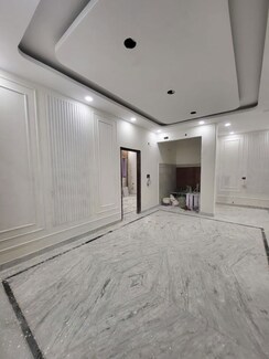 4 BHK + Pooja Room,Servant Room,Study Room,Extra Room Builder Floor For Rent in Green Fields Colony