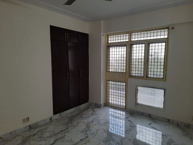 Room, gh-7-crossings-republik 3 Bedroom 1725 Sq.Ft. Apartment In Vijay Nagar Ghaziabad 9871947