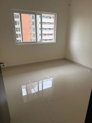 Room in 3 BHK Apartment at G Corp The Icon, Thanisandra Main Road – for Rent