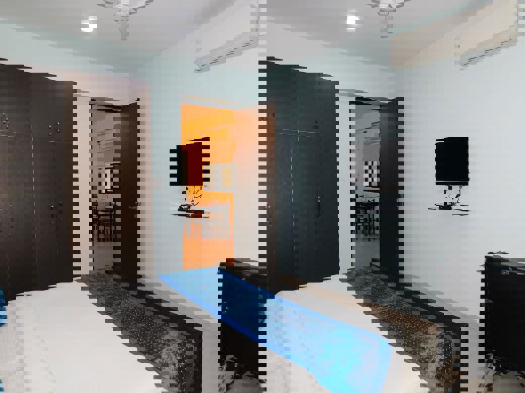 2 BHK + Pooja Room Apartment For Sale in Ghodbunder Road