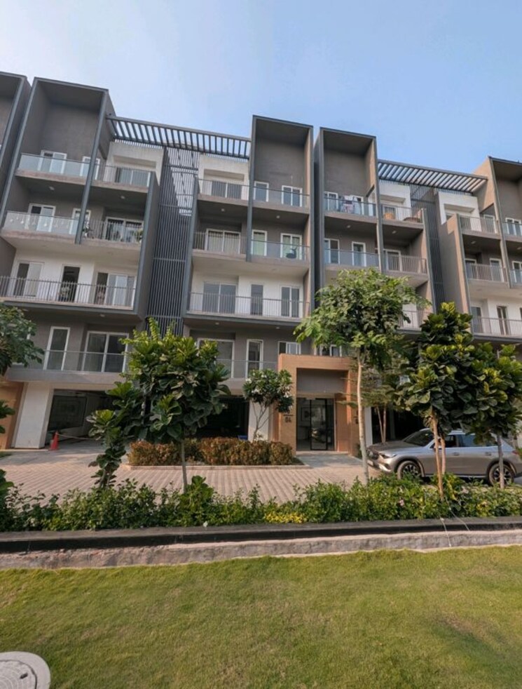 Exterior View, smart-world-orchard 3 Bedroom 1630 Sq.Ft. Apartment In Sector 61 Gurgaon 9871958