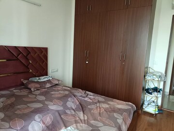 Bedroom in 2 BHK Apartment at Central Park Resorts, Sector 48 – for Rent