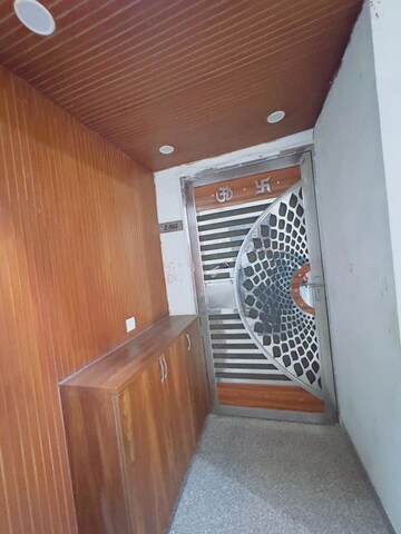 Furnished Amenities in 3.5 BHK Apartment at Gardenia Gateway, Sector 75 – for Rent