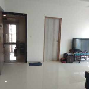 Room in 2 BHK Apartment at Lodha Upper Thane Woodlands C And D, Mankoli – for Sale
