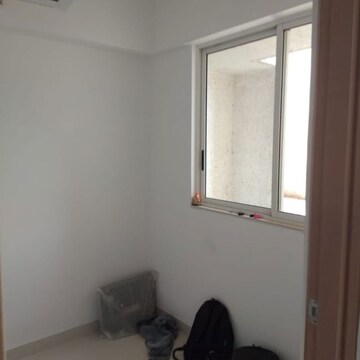 Room in 2 BHK Apartment at Lodha Upper Thane Woodlands C And D, Mankoli – for Sale