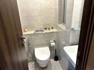 Bathroom in 1 BHK Apartment at Hiranandani Regent Hill, Powai – for Rent