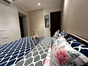 Bedroom in 1 BHK Apartment at Hiranandani Regent Hill, Powai – for Rent