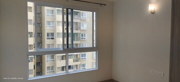 Room in 3 BHK Apartment at Mantri Lithos, Thanisandra – for Rent