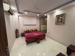 4 BHK + Pooja Room,Servant Room,Study Room,Extra Room 350 Sq.Yd. Builder Floor in Green Fields Colony