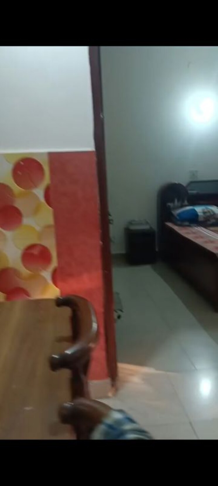 Room, sector 6 dwarka 2 Bedroom 1300 Sq.Ft. Apartment In Sector 6 Dwarka Delhi 9871985