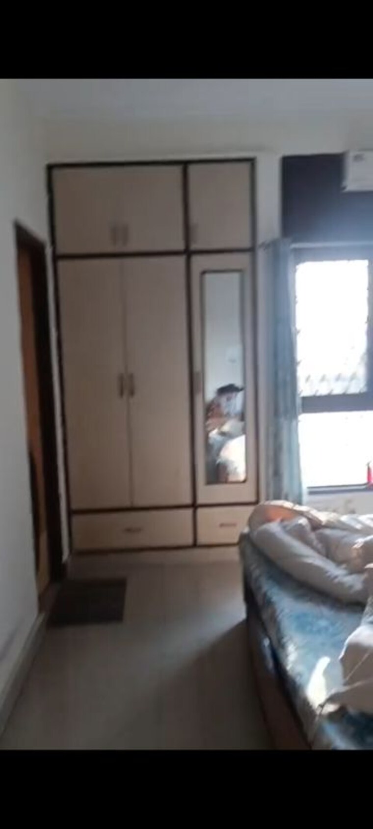 Room, sector 6 dwarka 2 Bedroom 1300 Sq.Ft. Apartment In Sector 6 Dwarka Delhi 9871985