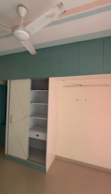 Room in 2 BHK Apartment at Pyramid Elite, Sector 86 – for Rent